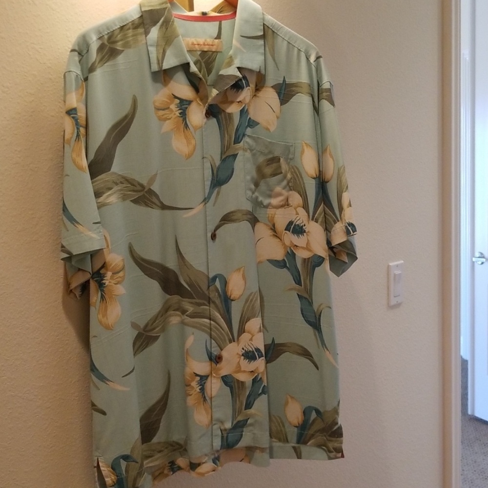 Tommy Bahama  Silk  shirt XL